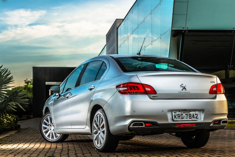  Peugeot 408 (SA) 2015 года  (фото 11 из 14)